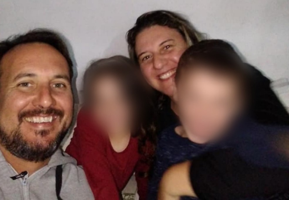 Vítimas são Antonio Carlos, Adriana e os filhos - Foto: Reprodução/Facebook