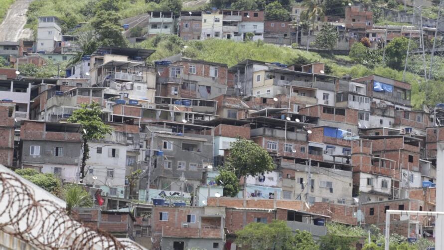 Morro do Cruz, local onde aconteceu o crime, é controlado pelo Terceiro Comando Puro (TCP). | ( Reprodução ) 