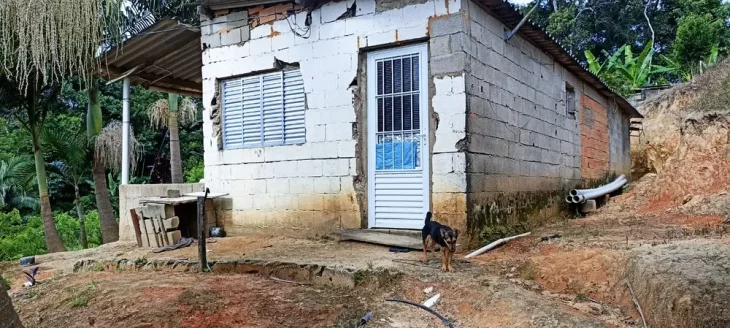 Homem mata ex-companheira a pauladas por ciúmes após ver mensagens no celular dela em Itariri (SP) - Foto: Polícia Civil/Divulgação