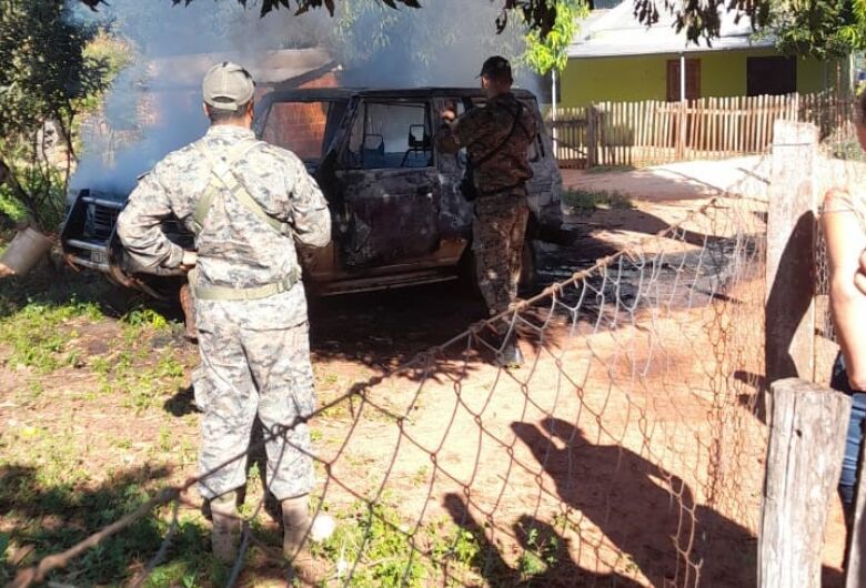  Homem morreu dentro do carro no Paraguai - Crédito: Ligado na Redação