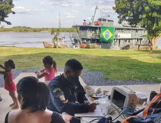 Navio da Marinha chega ao Pantanal para atender ribeirinhos 