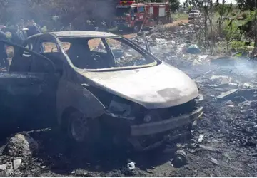 Carro da vítima encontrado incendiado