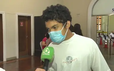 Não acreditem nesse Bolsonaro, diz criança após se vacinar;veja vídeo
