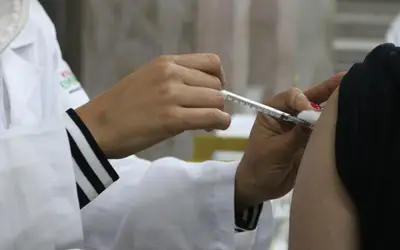 Rotatividade de profissionais da vacinação impacta coberturas
