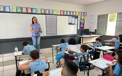 Prefeitura de Campo Grande divulga edital de concurso para 323 vagas de professores